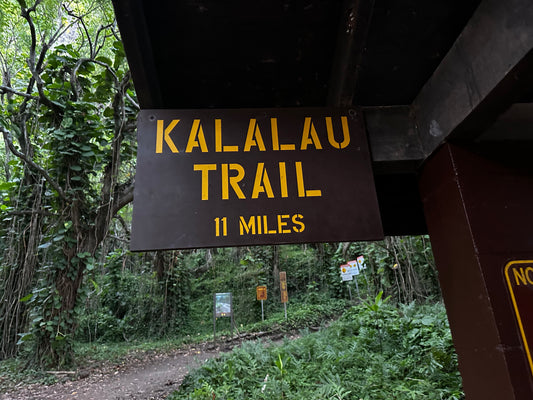 Kalalau trail sign - Go Kalalau